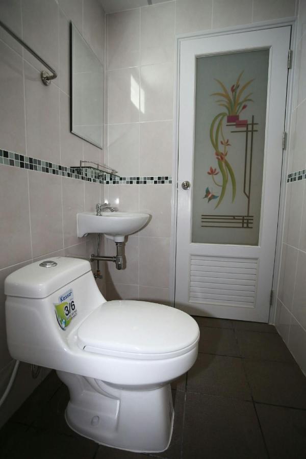 Dancentre Rq Suvarnabhumi Airport Apartment *